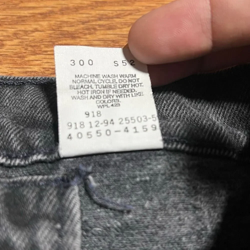Vintage 90s Levi’s Men’s 550 Relaxed Taper Black Orange Tab Jeans